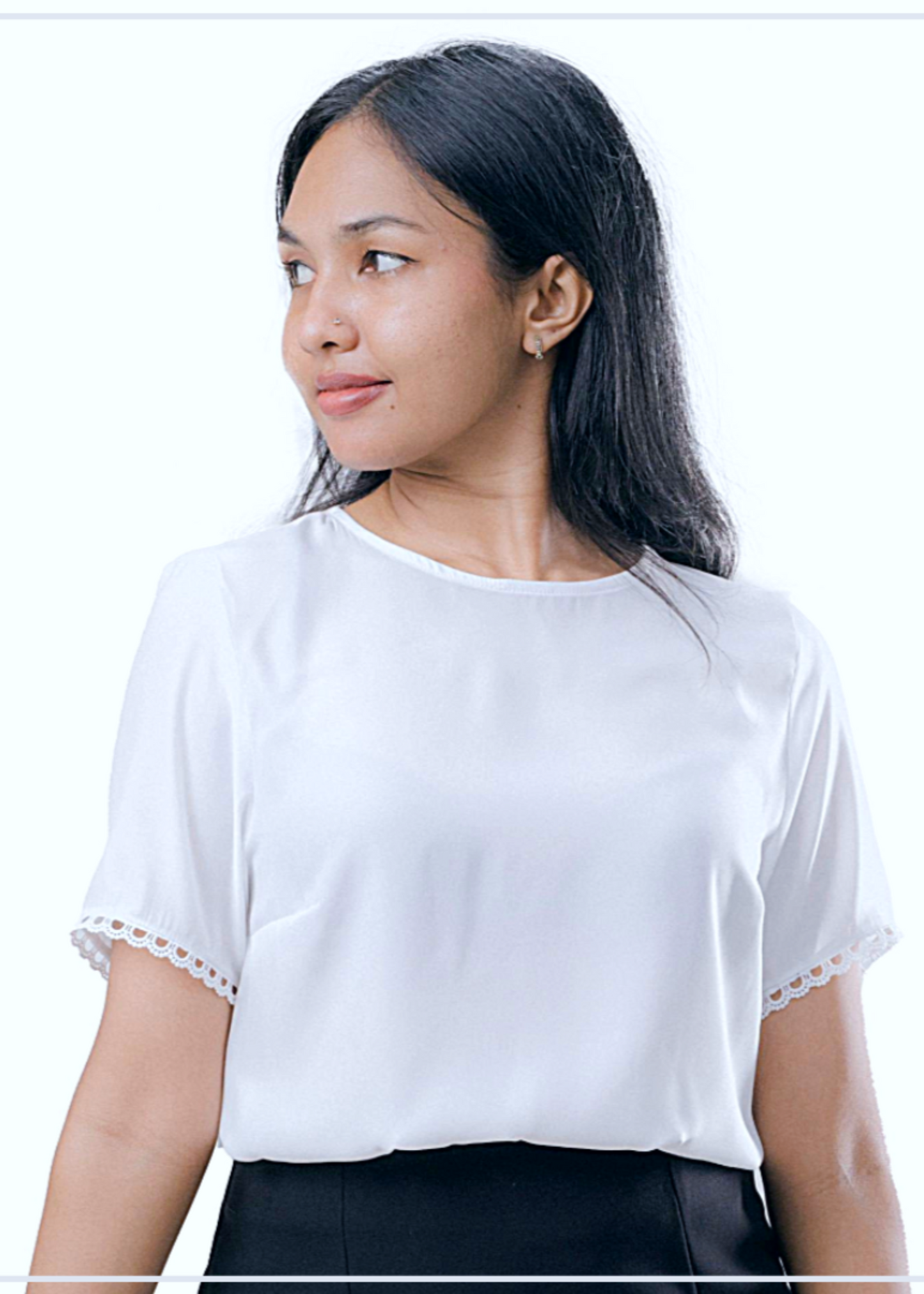 LACE HEM TOP