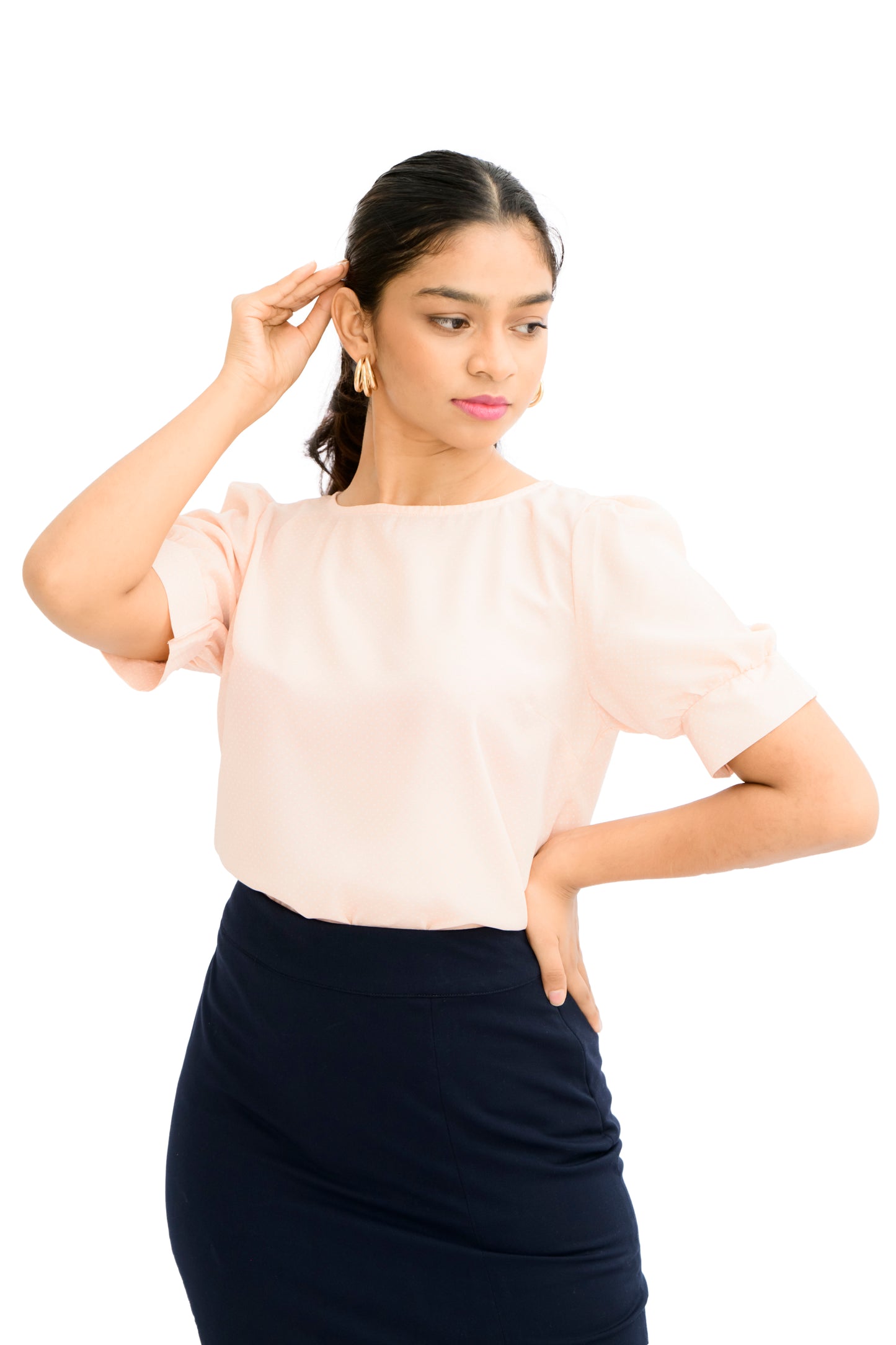 DETAILED SLEEVE TOP